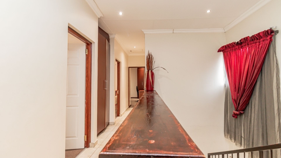 4 Bedroom Property for Sale in Safari Gardens North West